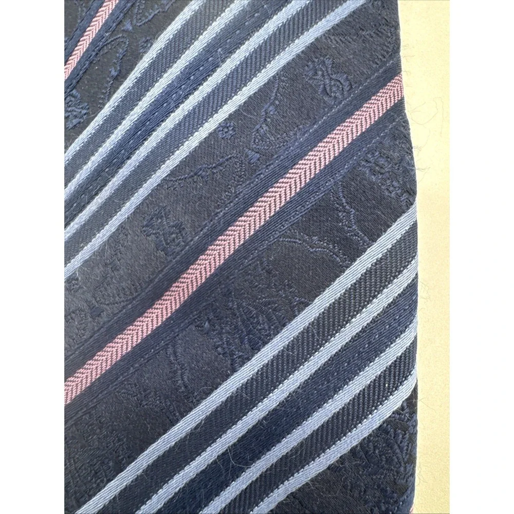 Y&G  Men's Blue Pink Striped Silk Tie 3.5